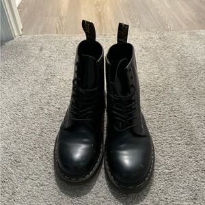 Dr. Martins! Size 8
